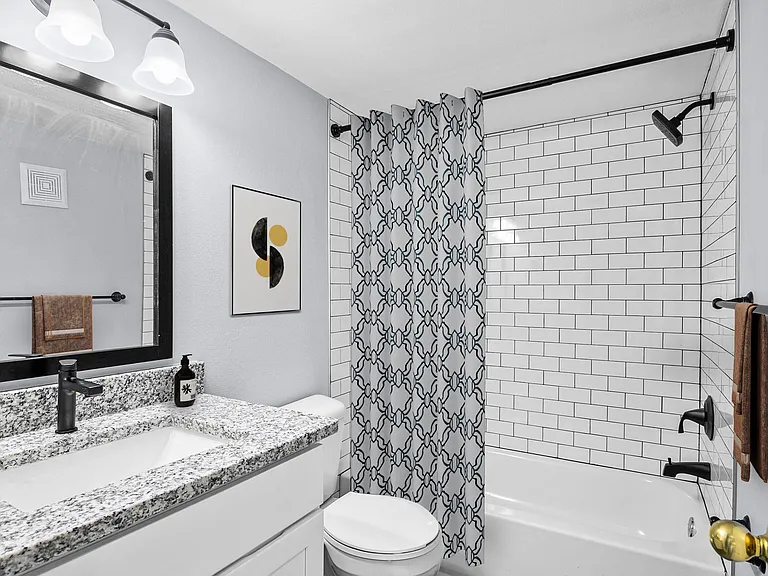 Ridge Manor Apartments — Photo 6