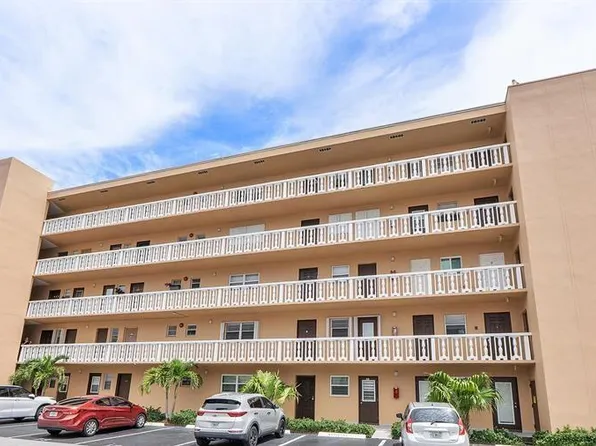 219 NE 14th Avenue #107, Hallandale Beach, FL 33009