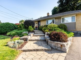 2176 Florian Rd, Mississauga, ON L5A 2M4