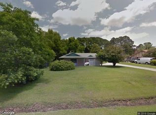 5 Riverfront Pl, Beaufort, SC 29902