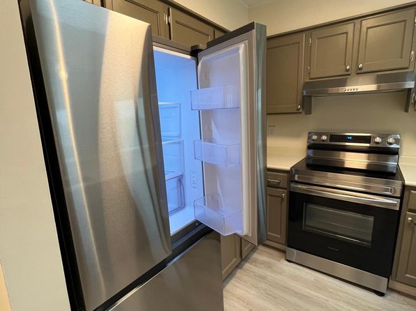 1204 Whitney Ave APT 115