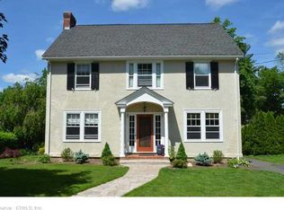 179 N Quaker Ln, West Hartford, CT 06119