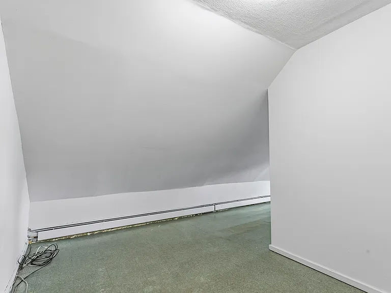 32-34 Salem St #3 — Photo 4