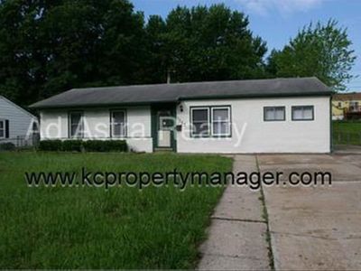 1112 N Indian Ln, Independence, MO, 64056