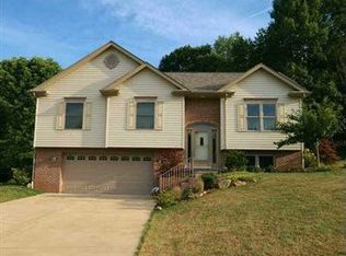 539 Lori Dr, Leechburg, PA 15656