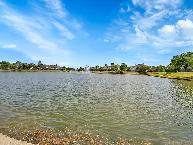 30327 Deleon Fields Dr — Photo 49