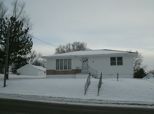 906 E Grant St, Princeton, MO 64673