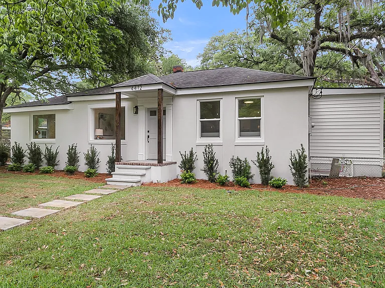 4412 Holmes Ave — Photo 4