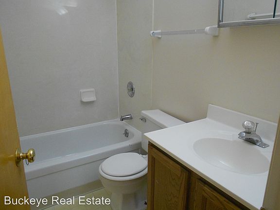 5th image of 606 Riverview Dr APT J