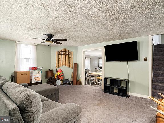 2nd image of 22 Brainerd St