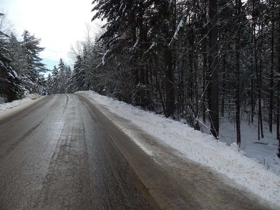 2nd image of 058 E East Kennebec Road
