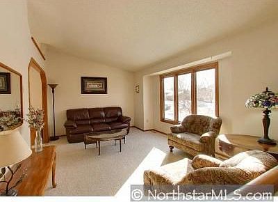 4th image of 10601 Opal St NE