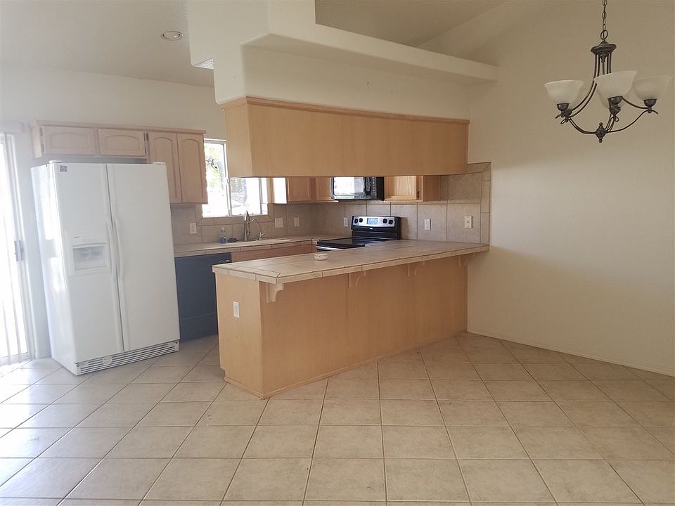 2nd image of 10702 E 35th Pl