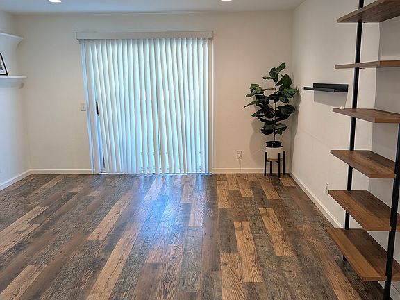 4th image of 24465 Valle Del Oro Unit 203