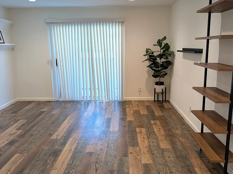 24465 Valle Del Oro #203 — Photo 4