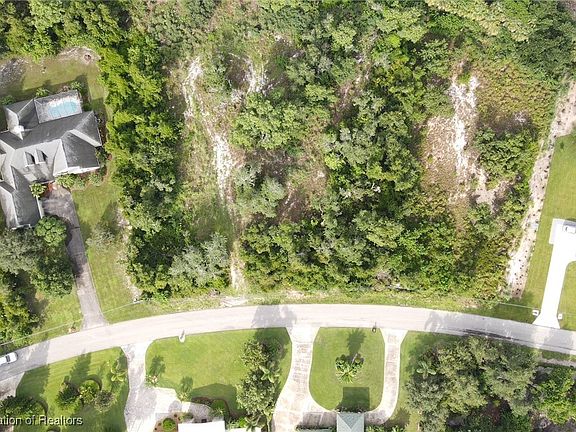 2nd image of 247 S Huntley Dr
