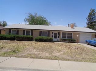 3106 Futura Dr, Roswell, NM 88201