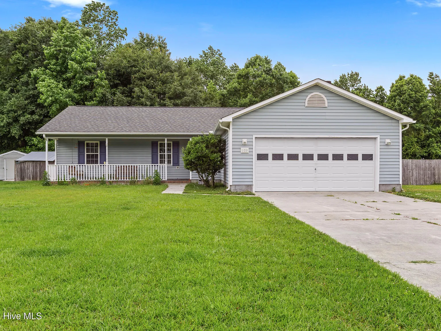 3 bed, 2.0 bath, $1,600 — Photo 1