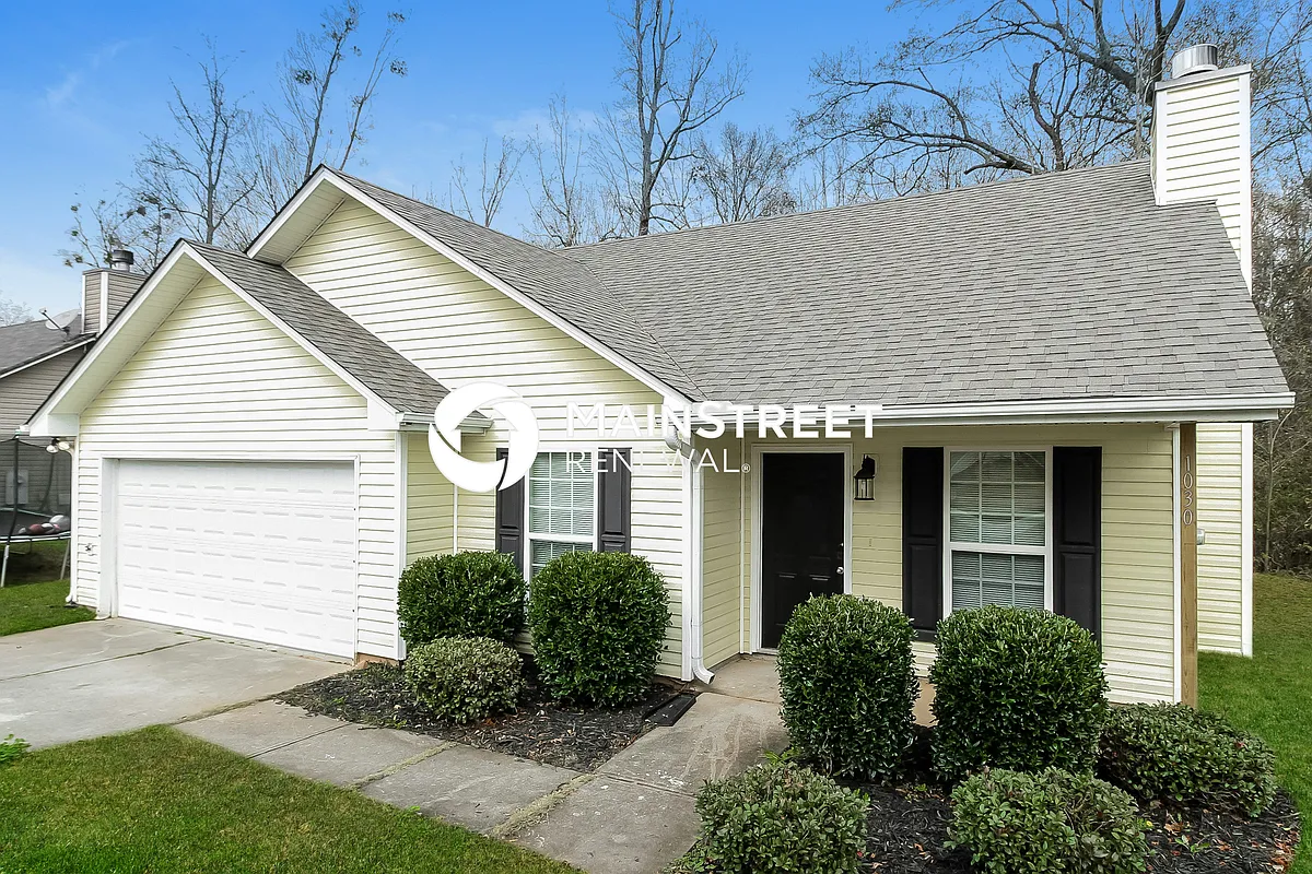 Front View - 1030 Overlook St
