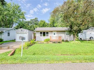 908 N 9th St, Wathena, KS 66090