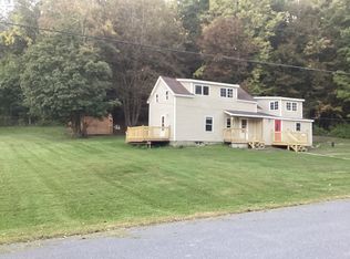 939 Ford Rd, Melrose, NY 12121