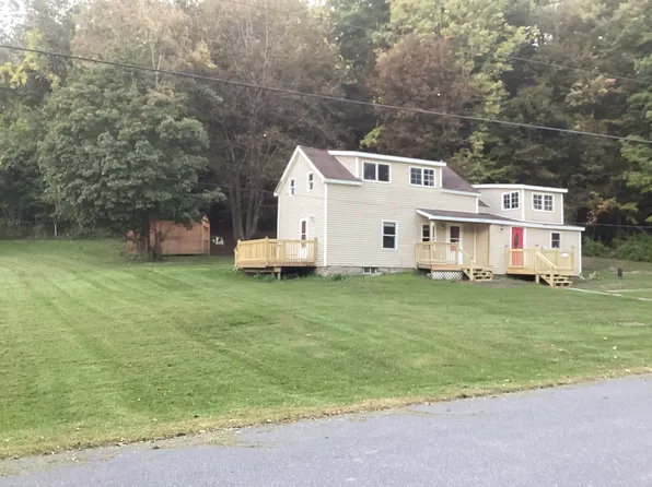 939 Ford Rd, Melrose, NY 12121