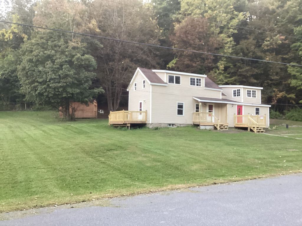939 Ford Rd - Property Image