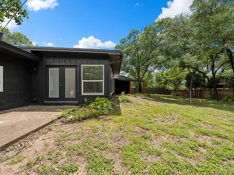 52055 Lockwood Dr — Photo 39