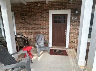 1035 Barnett Shoals Rd APT 915, Athens, GA 30605