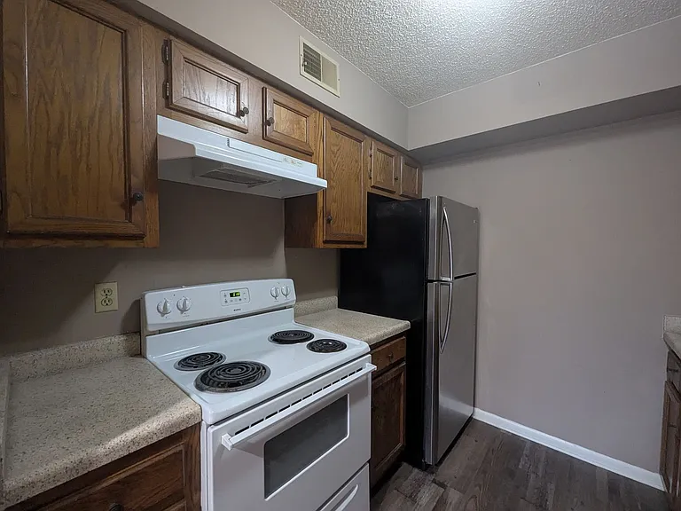 Remodeled AND Affordable Heber Springs Apartments. — Photo 8