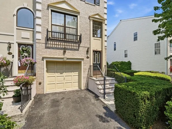 427 Hartford Drive, Nutley Twp., NJ 07110