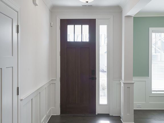 3rd image of 212 Holly Branch Pl
