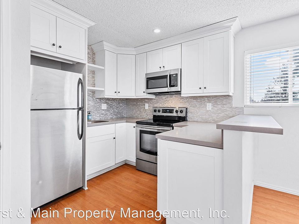 1st image of 402 Underhill Dr #A