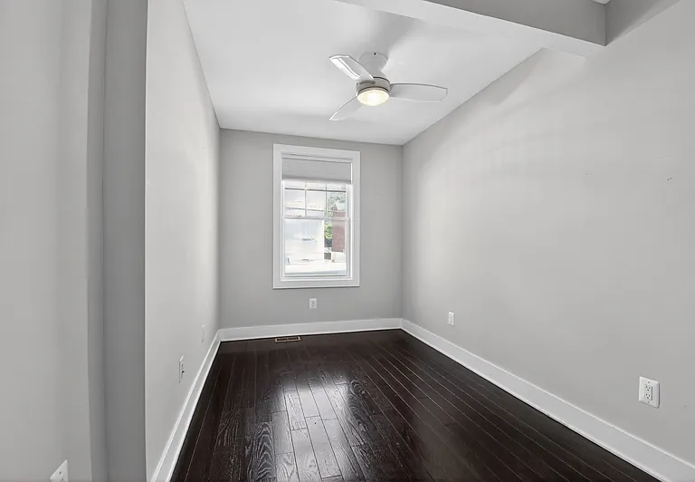 847 20th St NE — Photo 14