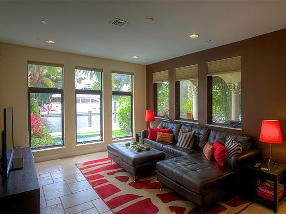 4th image of 168 Isle Of Venice Dr