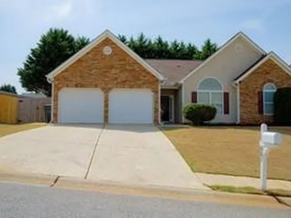 681 Nine Oaks Cir, Villa Rica, GA 30180