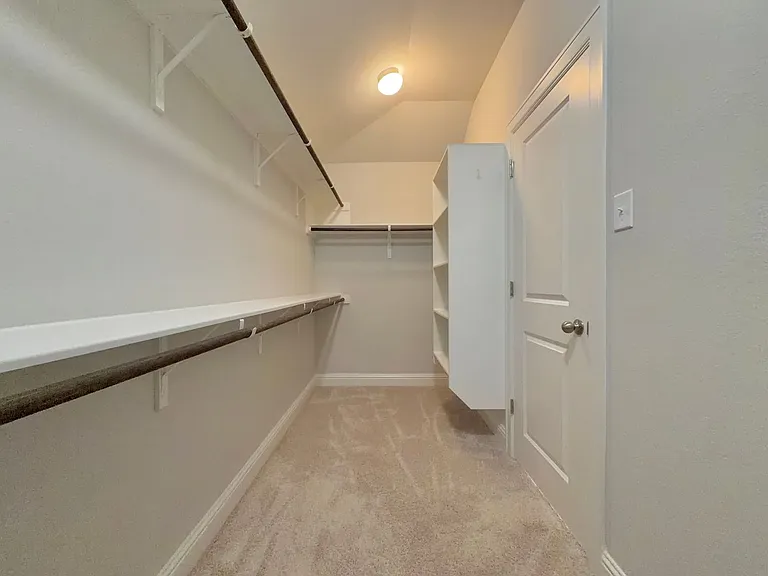 4300 Liberty Ln — Photo 24
