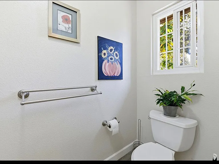 3283 Cambridge Rd — Photo 21