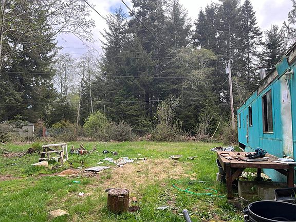 2nd image of 400 Winter Ln