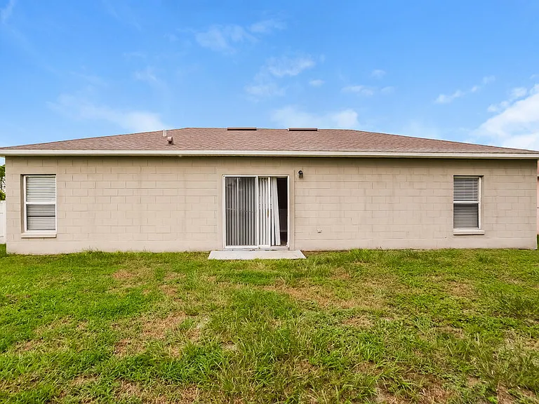 627 Cotulla Dr — Photo 16