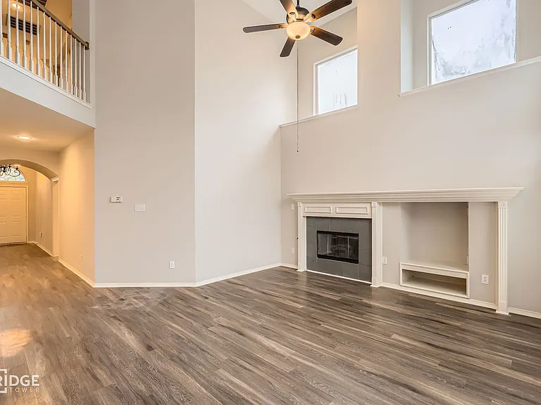 1105 Shores Blvd — Photo 5