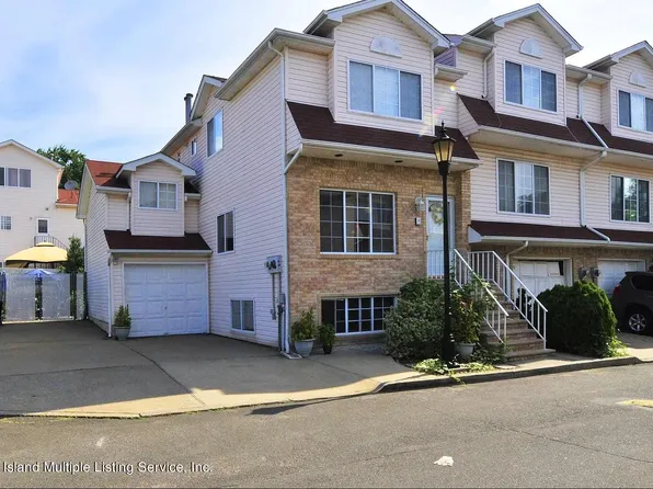31 Willow Ln, Staten Island, NY 10306