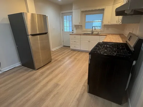 8 Hill St, 8 Hill St, Waterford, NY 12188
