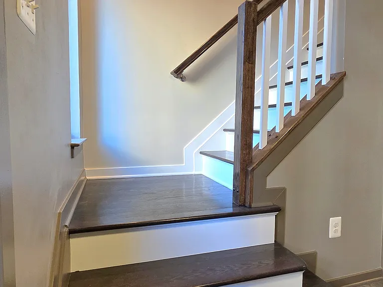 1409 Trafalgar Ln — Photo 28