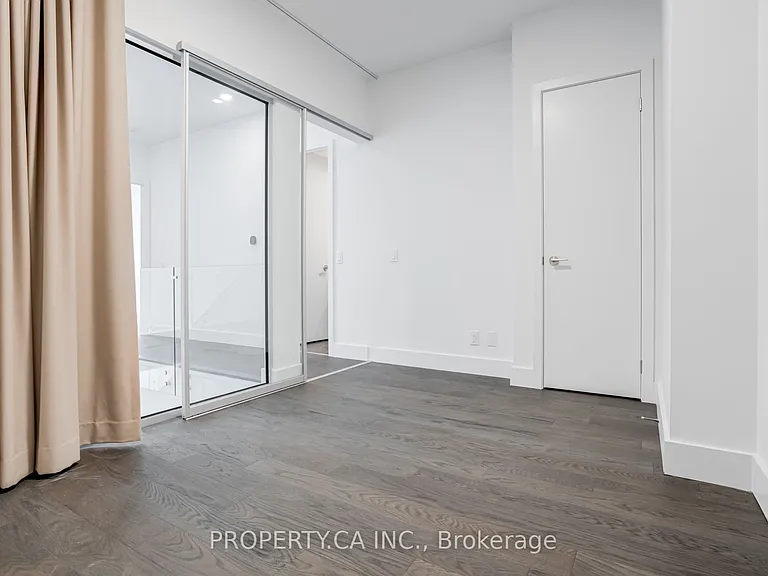 6 Greenbriar Rd #106 — Photo 34