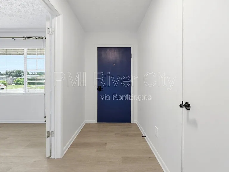 2860 Cedarcrest Dr — Photo 36