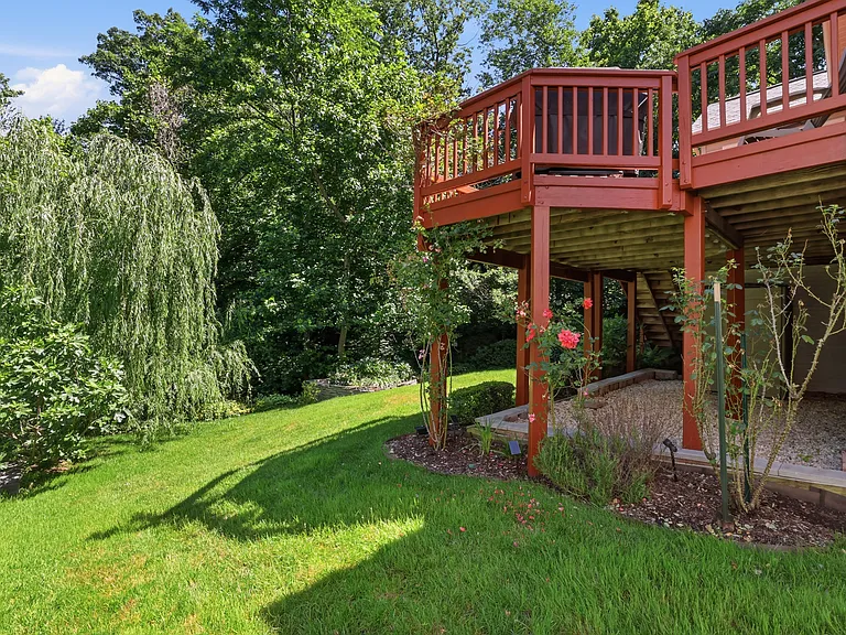 5767 Bush Hill Dr — Photo 4