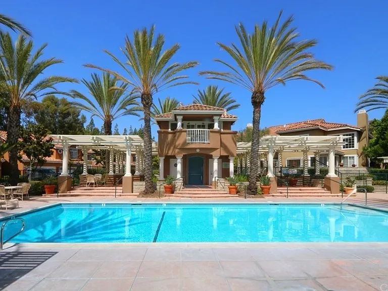 37 Matisse Cir — Photo 18