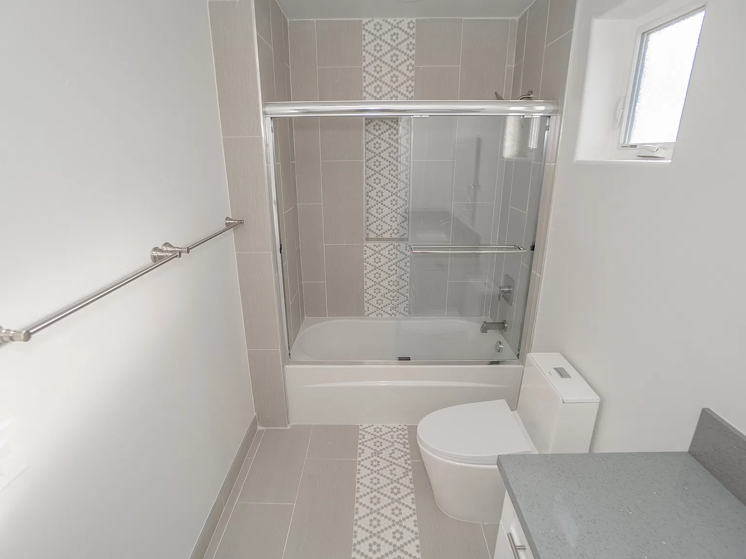 3913 Brighton Ave — Photo 2