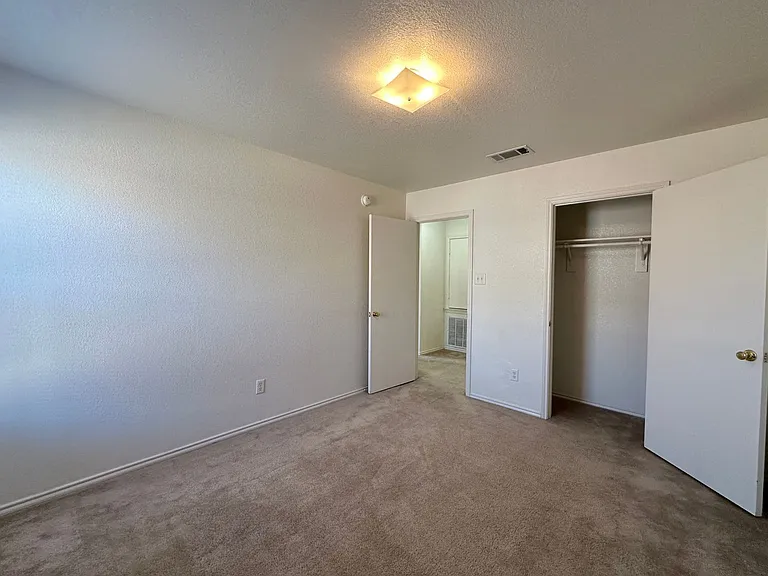 5300 Lauren Lea Dr — Photo 13